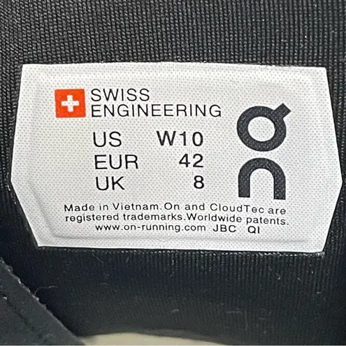 on cloud On Cloudboom Women's White / Black / Sage Running Shoes Size 10