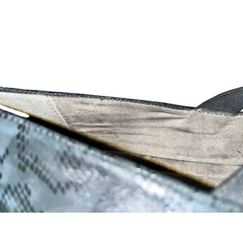 Michelle D Shoes Womens 8 Used Black Snake Skin Texture Wedge