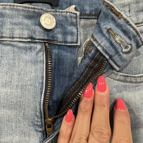 J. Crew Size 23 Jeans Vintage Straight Eco in Light Destroyed Vintage Wash Blue