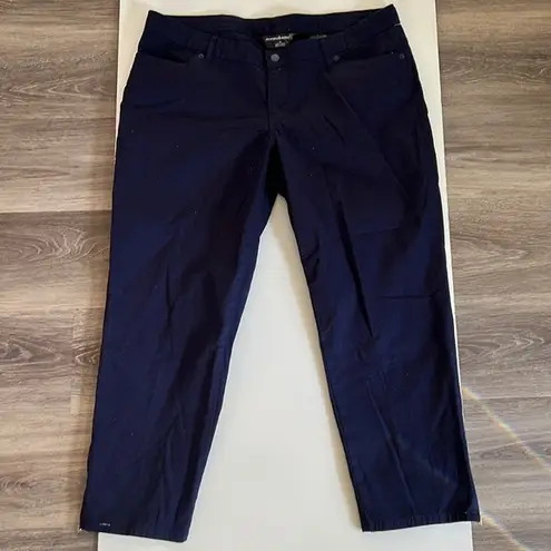 Norma Kamali Mid rise Zip Pants 18