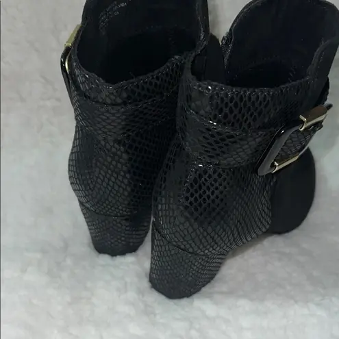 Karen Scott Karen Scott Black Heeled Boots with Sleek Silhouette