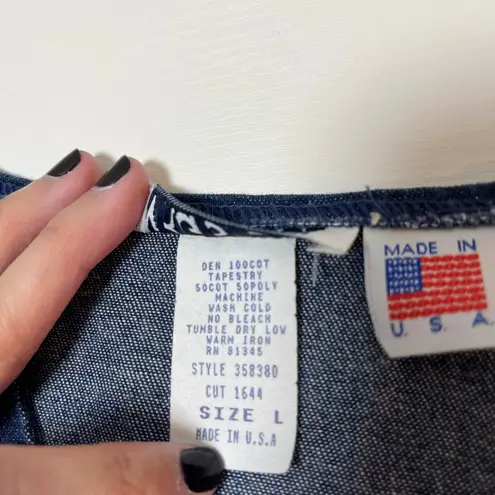 Vintage Christmas Tree Denim Vest Size Large Holiday Tapestry Angel Cherubs Star Blue