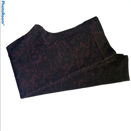 Matty M Plum Paisley Print Leggings Small EUC Stretchy Activewear Yoga Pants Black