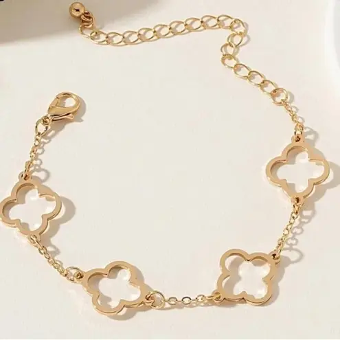 Tory Burch Like Chic Gold Clover Chain Bracelet