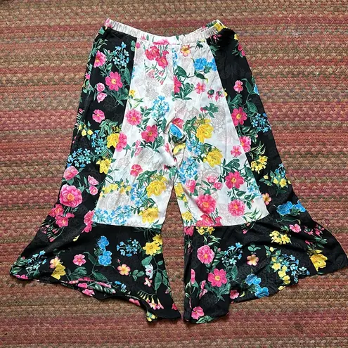 DOUBLE FLORAL PRINT PATCHWORK RUFFLE TRIM SATIN PANTS Black