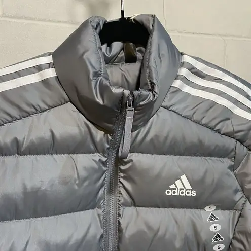 Adidas  Women’s ESSENTIALS 3-STRIPES LIGHT DOWN JACKET SMALL GREY PUFFER WINTER