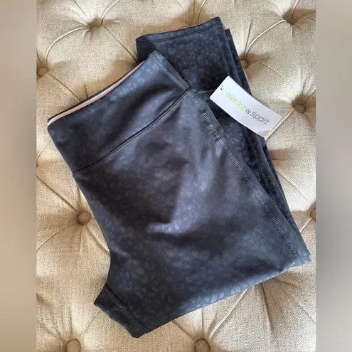 Marika Sport NWT Carbon Leopard Embossed Leggings