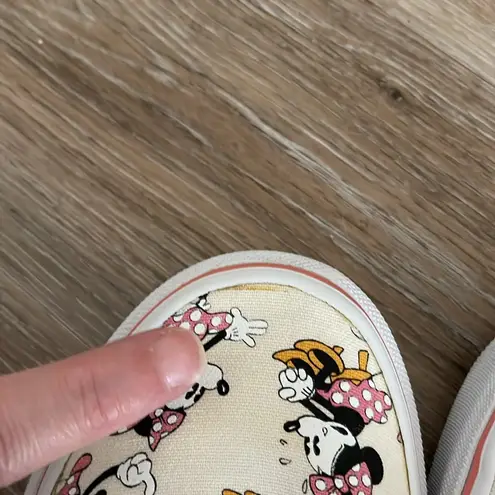 Vans  x Disney Rare Minnie Mouse classic slip on shoes 5