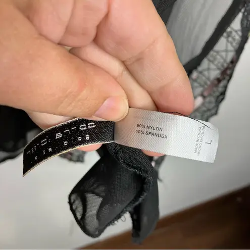 Donna l’oren gold label open front lingerie black floral detail women size large