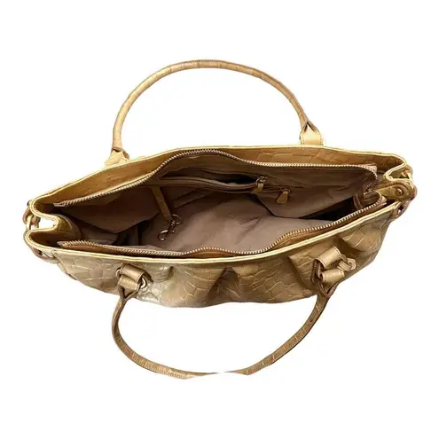 Brahmin Croc Embossed Leather Satchel Dual Handle Zipper Closure Cream Handbag