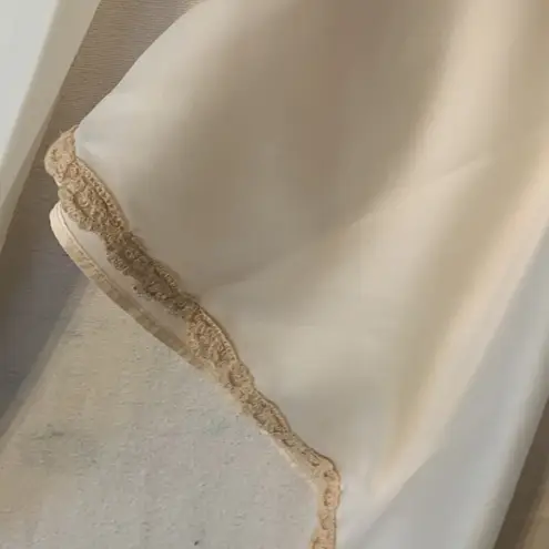 Vintage wedding dress womens small xs lace with bustle train white ivory tan