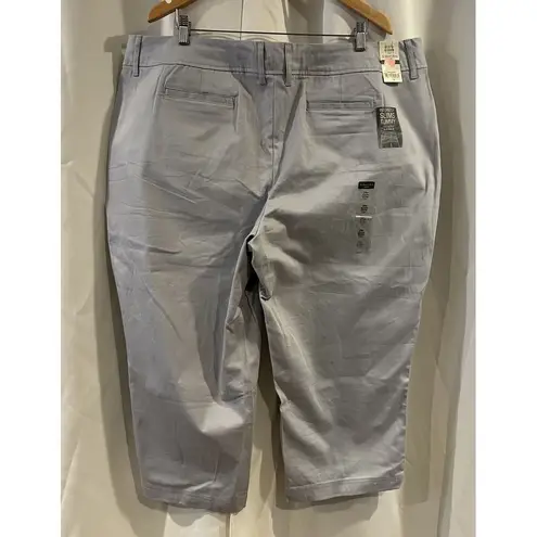 st. john's bay NWT  SECRETLY SLENDER Size‎ 24W Khaki Crop Capri Pants