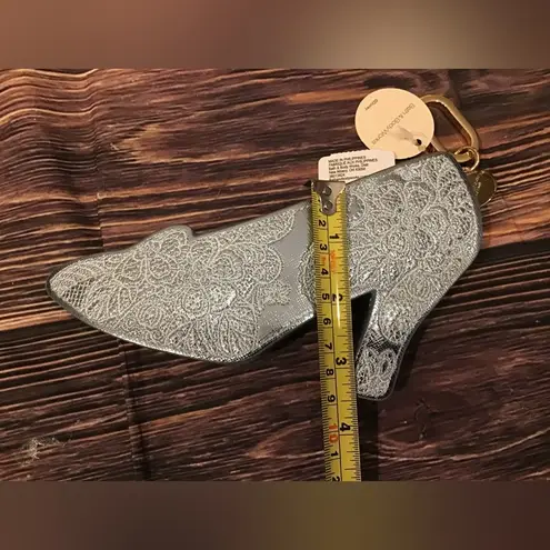 Bath & Body Works Disney Cinderella coin purse - brand new