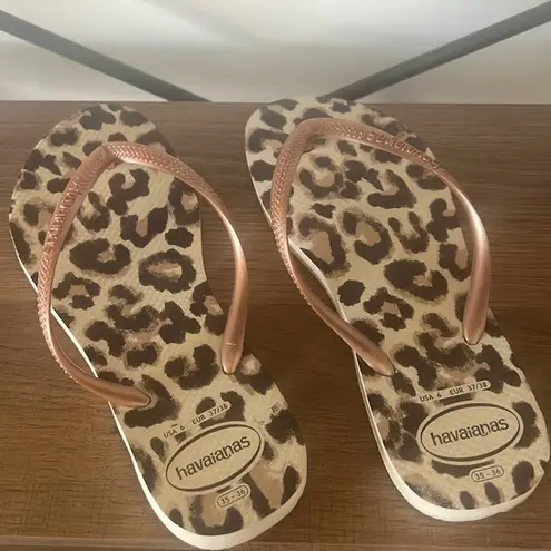 Havaianas Leopard  size 6