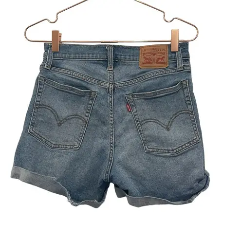 Levi's Levi’s high-rise rolled up shorts wedgie denim shorts. Size 28. Medium wash