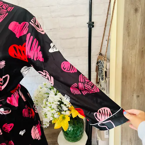 Boutique Black Silk Heart Robe