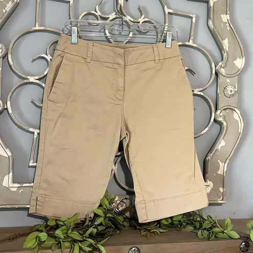 New York & Co. Khaki Shorts Bermuda Chino Womens 4