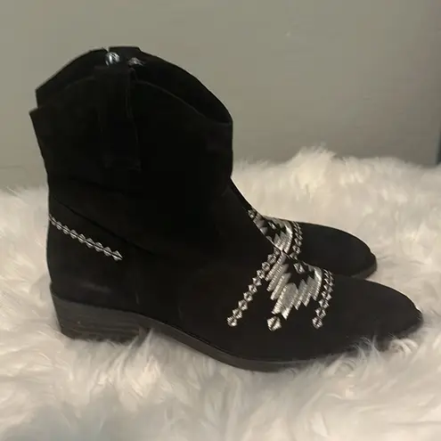 Musse & Cloud Ginger Ankle Boots Black Suede Silver Aztec Embroidery Size 9