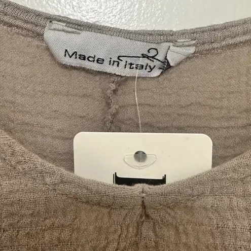 NWT Made in Italy Taupe Textured Gauze V Neck Dolman Short Sleeve Top Shirt, L Tan Size L