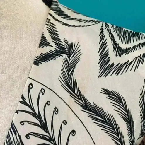 Veronica M . floral flowy dress in size small