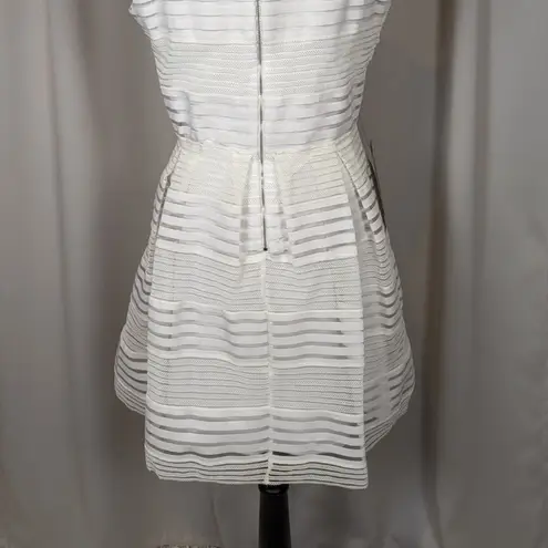 Bebe  Sleeveless Fit and Flare Sleeveless Dress White Size Large