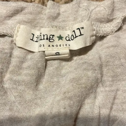 Living Doll  short sleeve tee tailgates and touchdowns size small