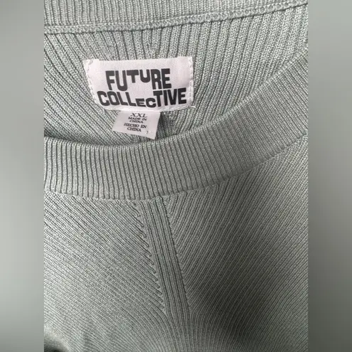 Future Collective Sage Crew Neck Bell Sleeve Sweater Green Size XXL