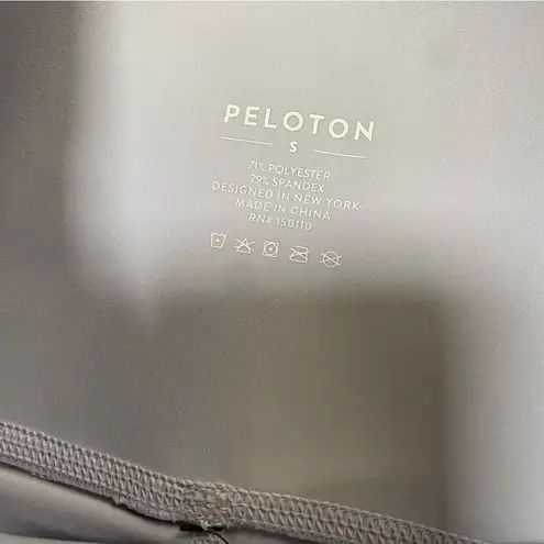 Peloton NWT Cadent Cross Front Leggings