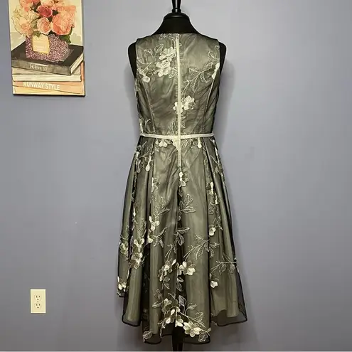 Julian Taylor Silver & Black Netting w/ Sewed Flowers A-Line & High Low Size 10 - Image 9