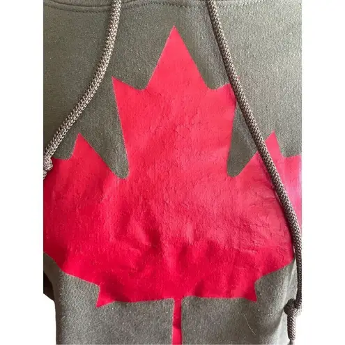 Gildan Canada Hoodie “On The Eh Team” Army Green With Red Leaf  Size Small