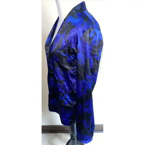 T Tahari Ladies  Small Royal Blue Floral Long Sleeve Blouse