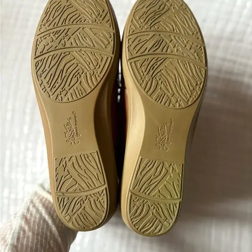 Life Stride women’s Tan Loafers