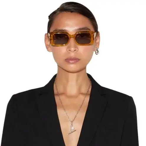 SZADE NIB Dart Sustainable On Trend Rectilinear Burnt Honey/Cherry Cola Sunglass Yellow