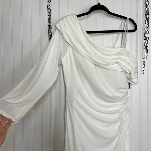 Mac Duggal NWT Leena Fold Over Ruched Slit Neck One-Shoulder Gown Size 10