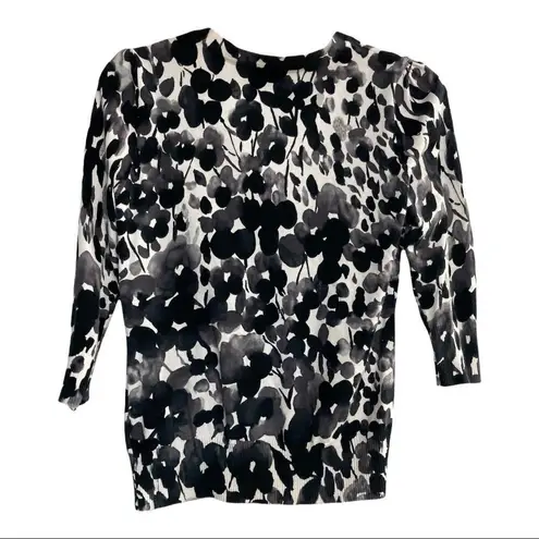 East 5th Gray, White, Black Lightweight Women’s Sweater,