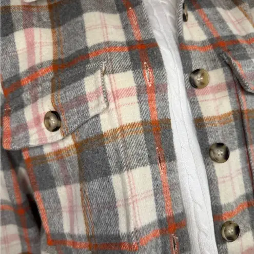 Altar'd State  Size Small Cream Plaid Shacket.