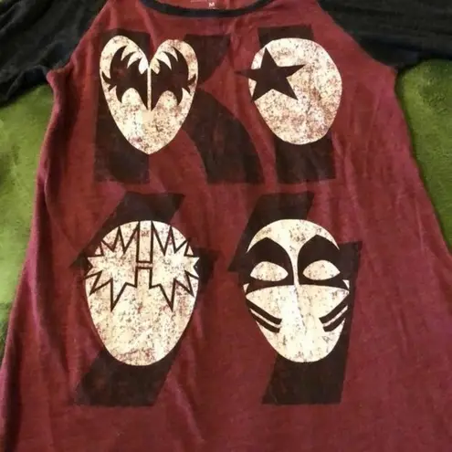 KISS Band Tee Womens Size Medium Dark Gray Baseball Style Distressed 2014