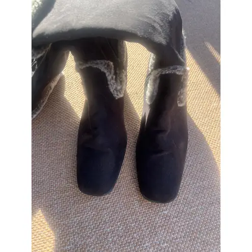 Life style Black woman Size 9 Faux Suede Wedge Boots Faux Fur Trim Zip Up