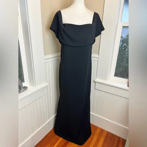 Badgley Mischka Black Grommet Gown Size 16 black tie event dress