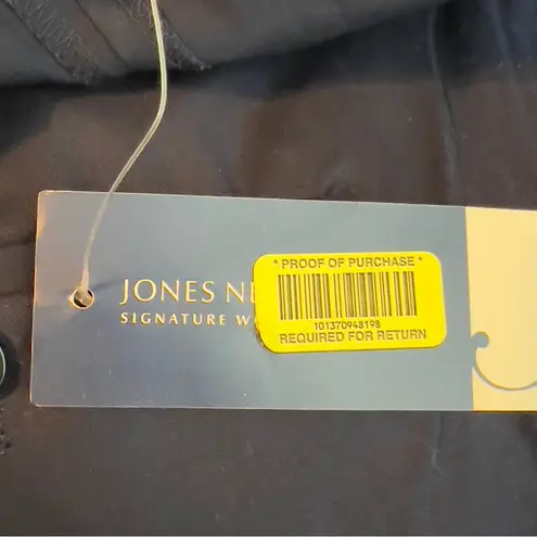 Jones New York  Signature Woman Stretch Navy Blue Size 20W Bermuda Shorts