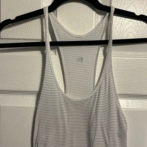 Lululemon  White and Grey Striped Racerback Tank Top Size 6 - Image 2