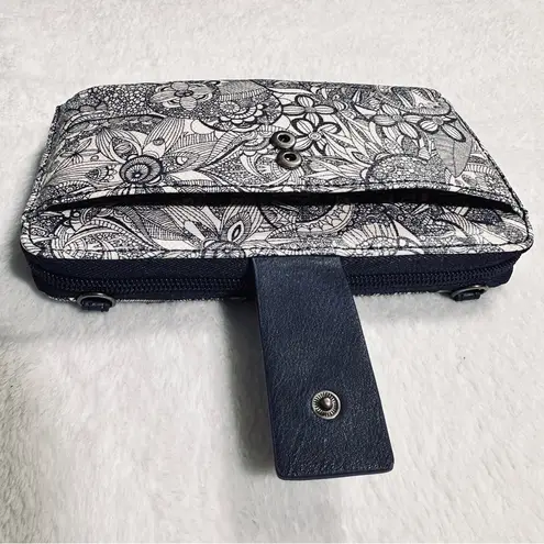 Sakroots New Smartphone Crossbody Sienna Spirit Desert