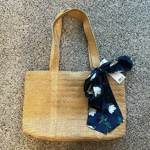 Draper James •• Stylish Straw Tote W/Scarf NWT
