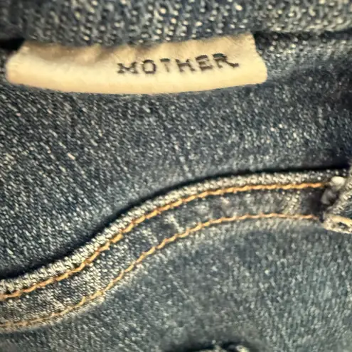EUC Mother Women's Jeans with Red Stripe. Size 24 “the looker ankle fray” style Blue