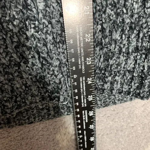 AnyBody Women’s Chenille Turtleneck Sweater Size M Gray Black Marled Long Sleeve Size M