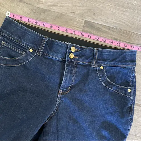 Lane Bryant  cropped blue jeans size 14