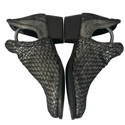 Very Volatile Malone Pewter Metallic Woven Leather Ankle Booties Women's Sz 6.5