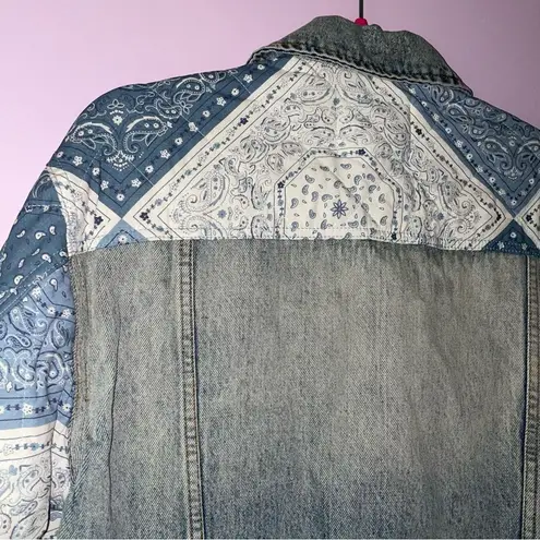 BLANK NYC  S Quilted Denim Jacket Distressed Button Collar