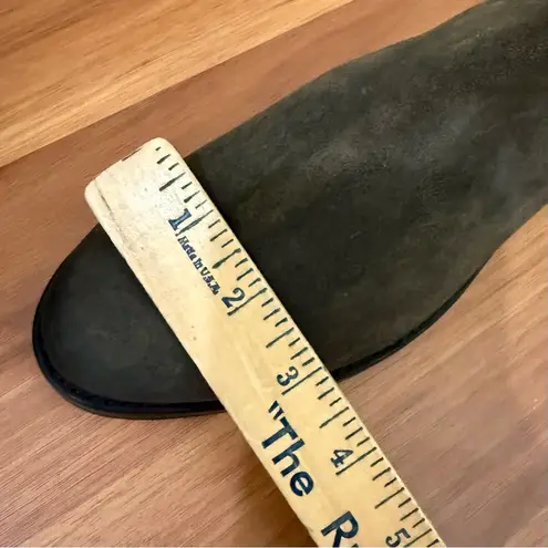 THURSDAY Boot Co. Duchess Chelsea Boots Dark Olive Suede Leather Womens Size 7.5 Green