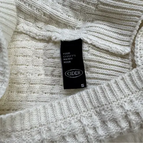 Cider Cream Knit Crop Top with Peach Detailing S - Cream